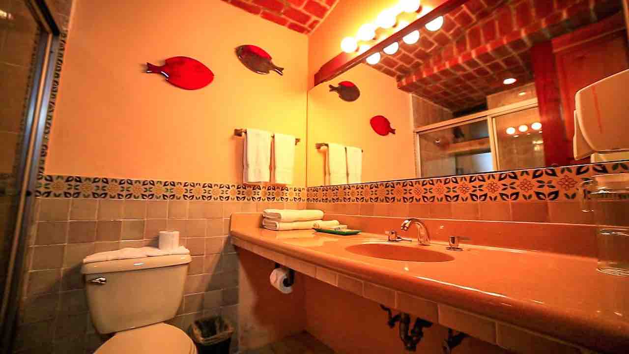 sanbuenaventuradeatitlan.com, Hotel San Buenaventura de Atitlan, Guatemala. Lodgings Entrerrios