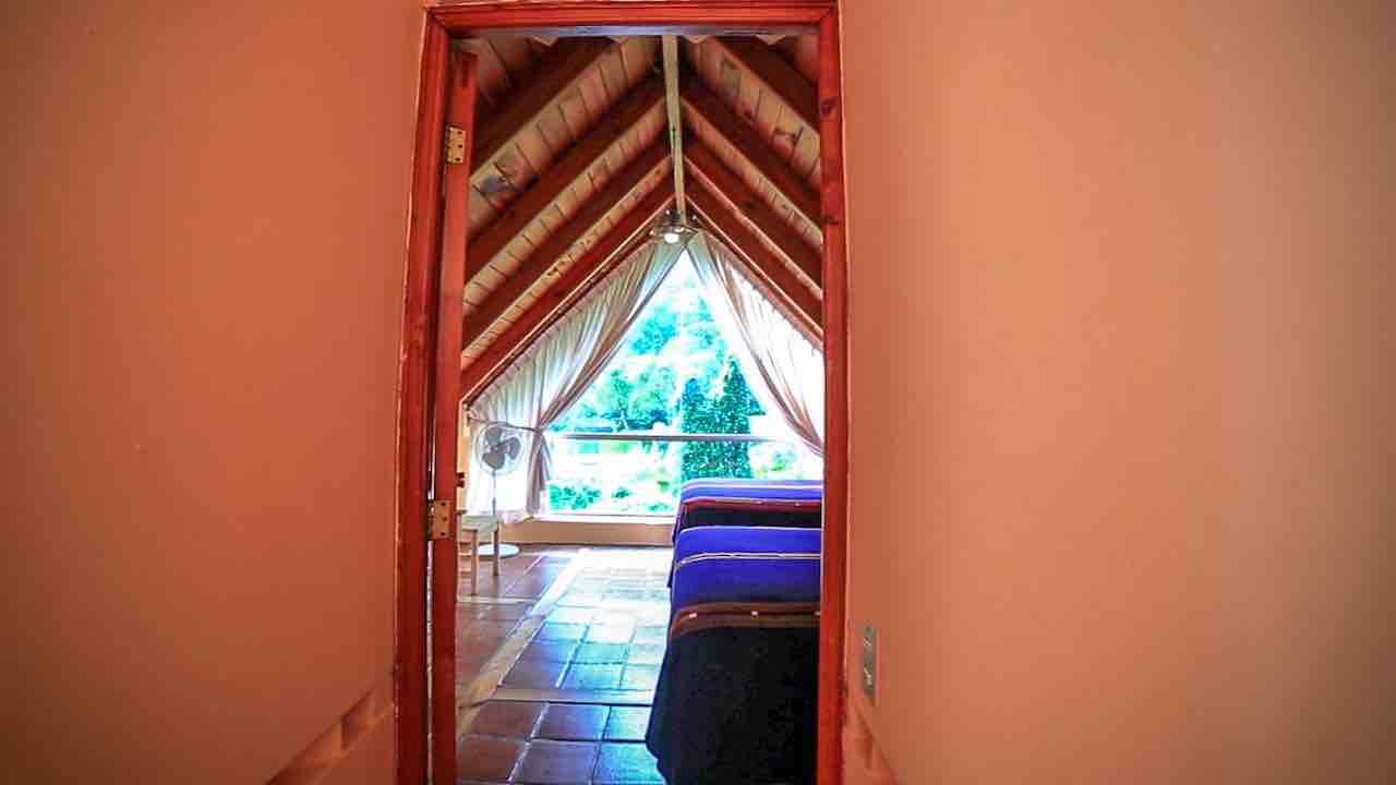sanbuenaventuradeatitlan.com, Hotel San Buenaventura de Atitlan, Guatemala. Lodgings Plaza de La Cruz