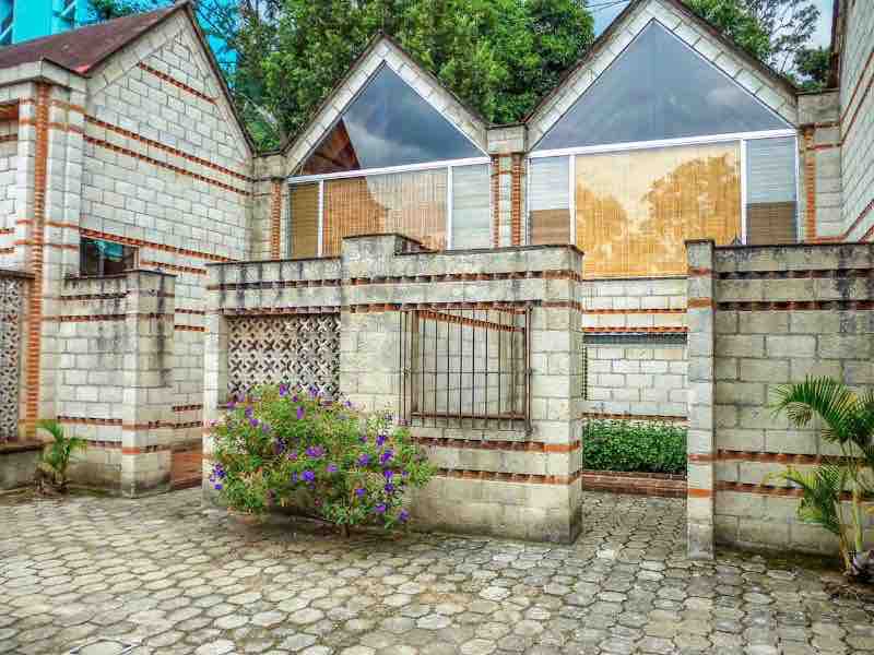 sanbuenaventuradeatitlan.com, Hotel San Buenaventura de Atitlan, Guatemala. Lodgings Plaza de La Cruz