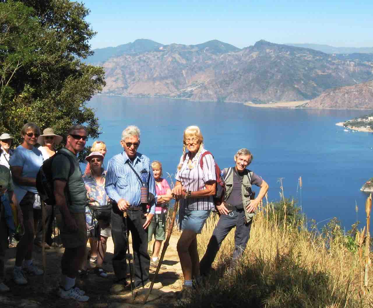 sanbuenaventuradeatitlan.com, Hotel San Buenaventura de Atitlan, Guatemala. Excursions & Tours
