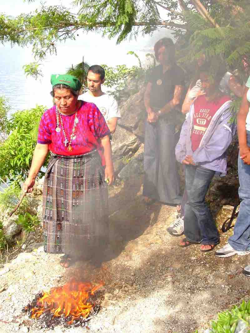 sanbuenaventuradeatitlan.com, Hotel San Buenaventura de Atitlan, Guatemala. Excursions & Tours
